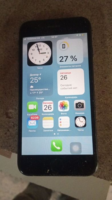 Продам iphone 8/64