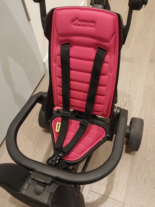 DOONA Liki trike Rowerek Trzykołowy Składany 5w1  czerwony  Flame Red