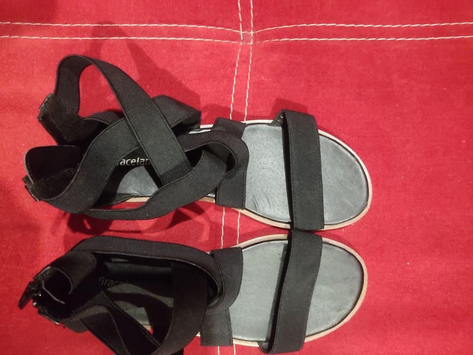 Босоножки для девочки