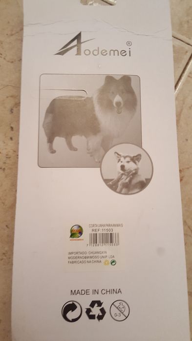 Conjunto de corta unhas e escova para animais