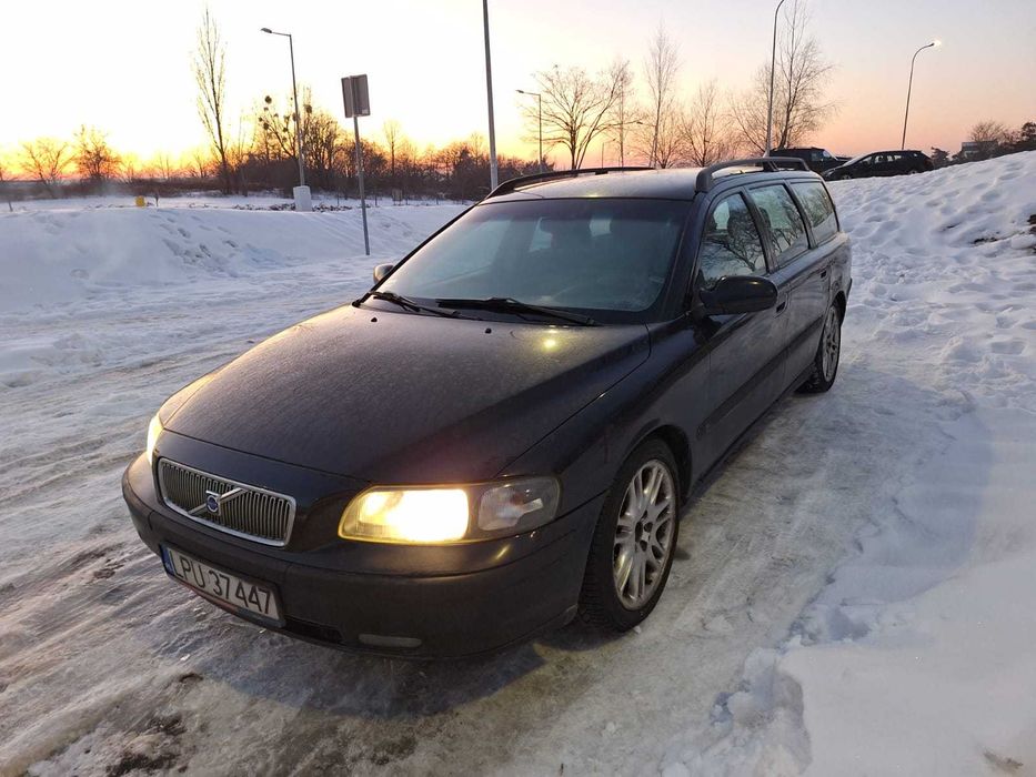 Volvo v 70 2,4d5 2002 rok