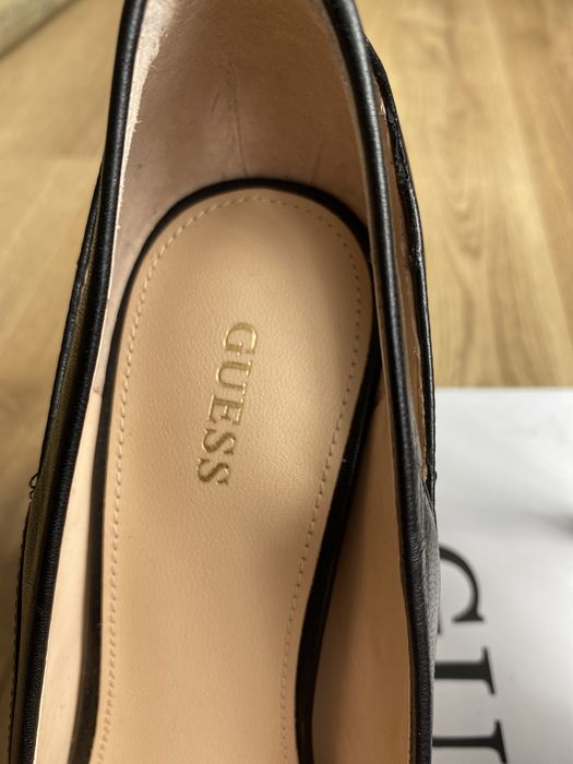 Szpilki Guess  r 39