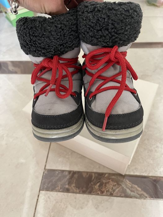Зимові черевики Armani
