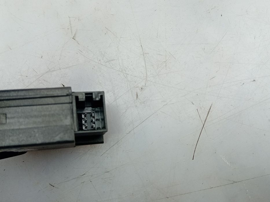 Botão / interruptor 4 piscas AUDI A4 Avant (8K5, B8)