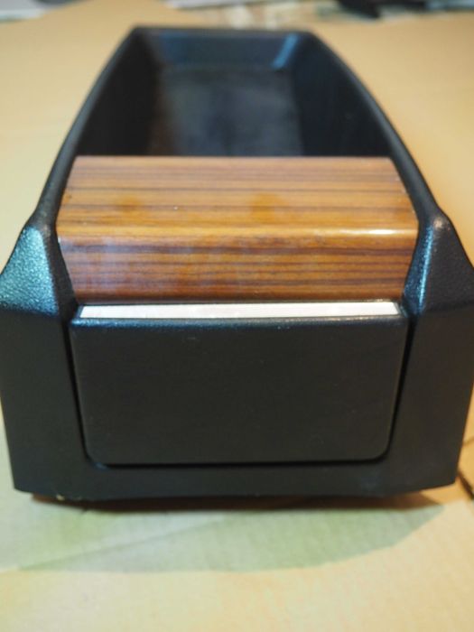 Schowek półka tylnej kanapy mercedes W124 coupe