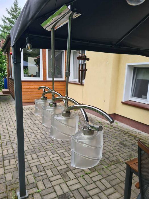 Żyrandol z regulowaną wysokościa