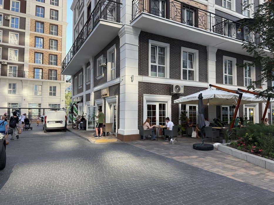 Магазин, Салон 42 кв.м, Топ локація, Нова Англія, метро