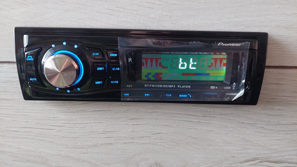 Магнітола Pioneer 3010 з Bluetooth + зарядка