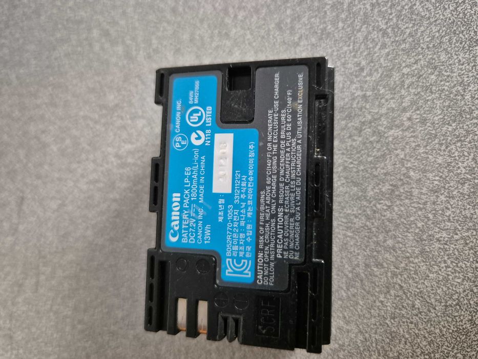 bateria canon original LP-E6, pouco uso