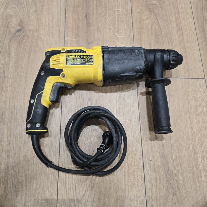 Перфоратор Stanley STHR263