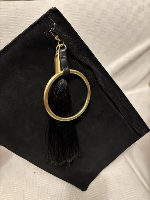 Продам клатч Mango