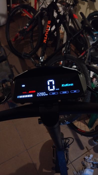 Chulanoga elektryczna Kukirin G2