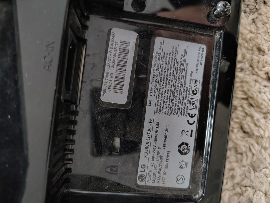 Monitor LG Flatron L227WT-PF 22