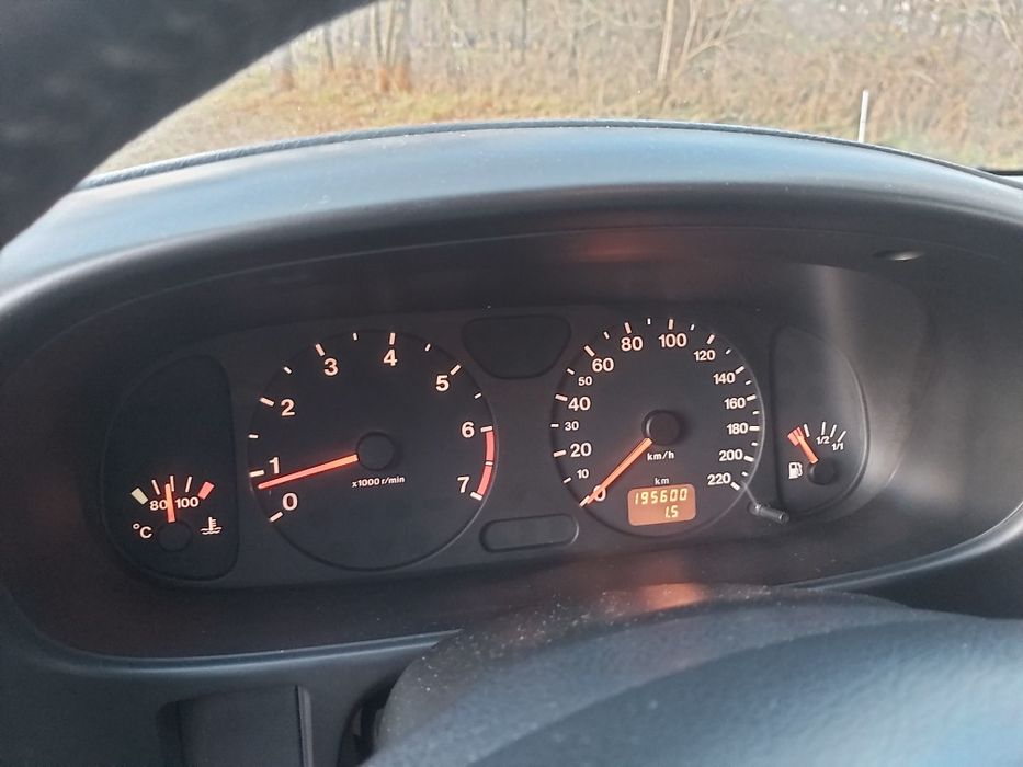 Opel Frontera 2.2 benzynka