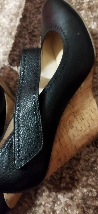 Продам шкіряні туфлі, 36 розмір без дефектів.