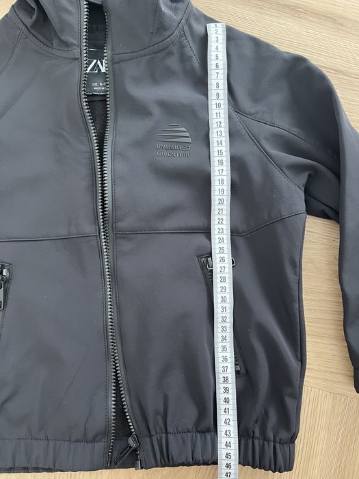 Нова демісезонна куртка вітровка Zara на флісі, розмір 6-7 років (120 см)