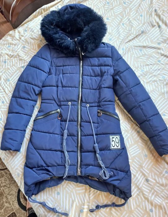 Продам зимову куртку
