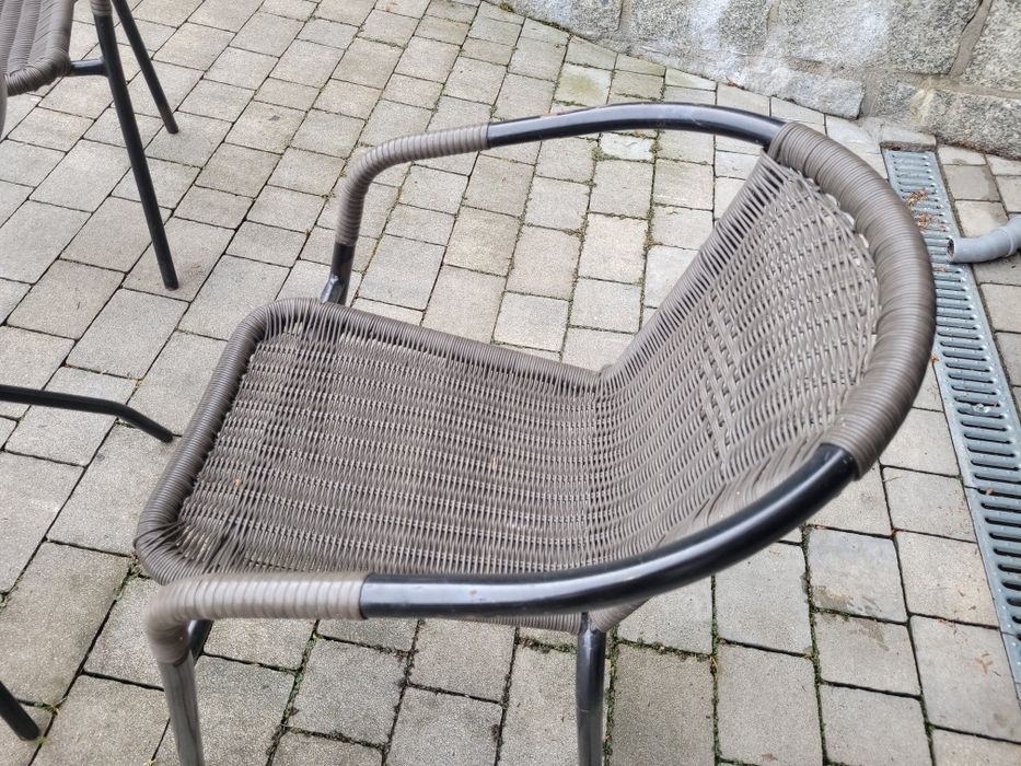 Zestaw ogrodowy stolik i 3 krzesła
