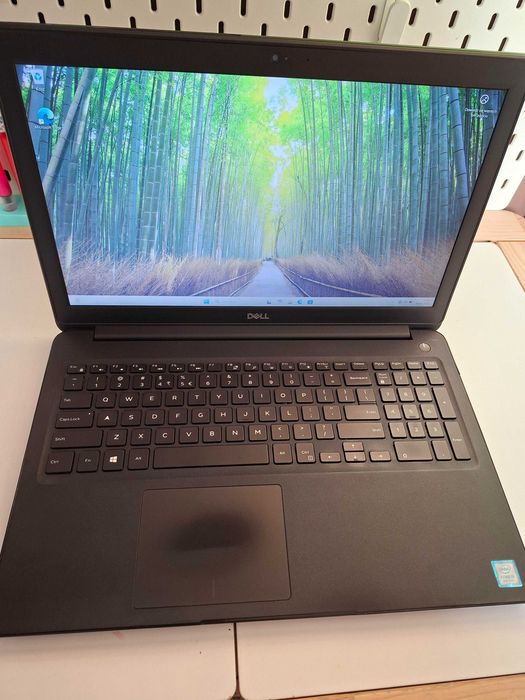 Dell Latitude 3500 | i5 8 gen / 8GB RAM / 256GB SSD | Stan BDB + Zasilacz