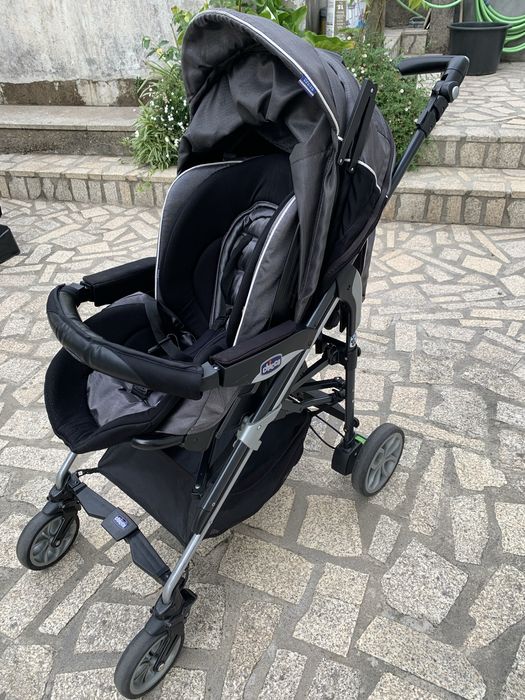Conjunto Trio Chicco 3 em 1 (Carrinho + Ovo com Base + Alcofa) – Ribeira de Pena