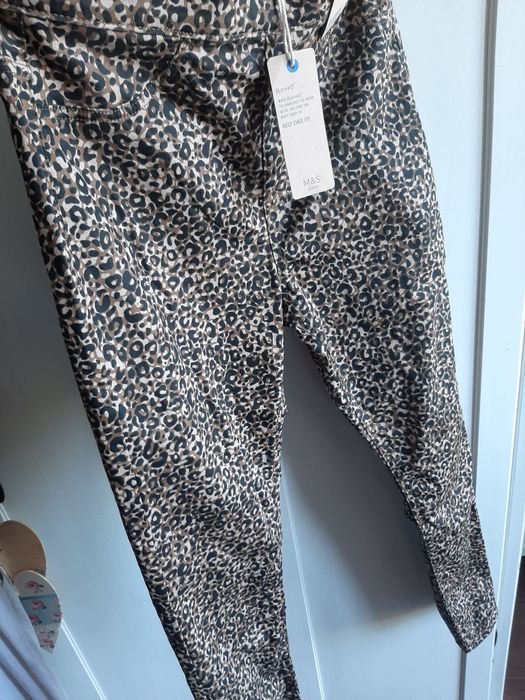 Nowe sodnie jegginsy  w panterkę M&S roz.40 L