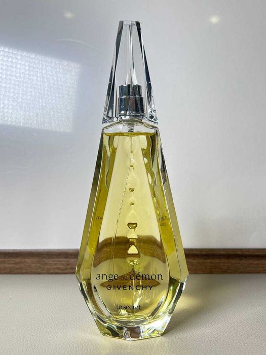 Парфуми Givenchy Ange Ou Demon Le Secret