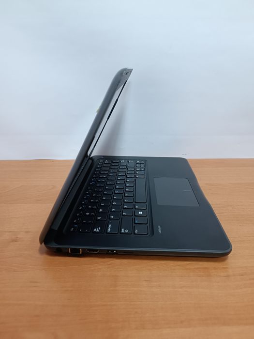 Ноутбук DELL Latitude 13.3" i5 3.1Ghz 8GB SSD 256GB Тонкий Лёгкий