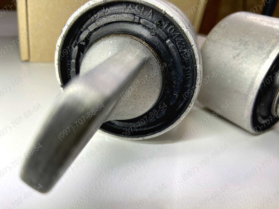 Сайлентблок переднього важеля цукерка (оригінал) Tesla Model 3,Model Y