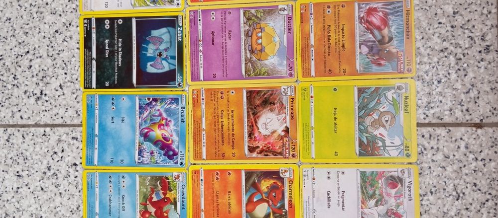 Várias cartas Pokémon