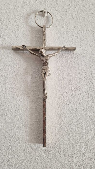 Crucifixo Prateado 20 cms
