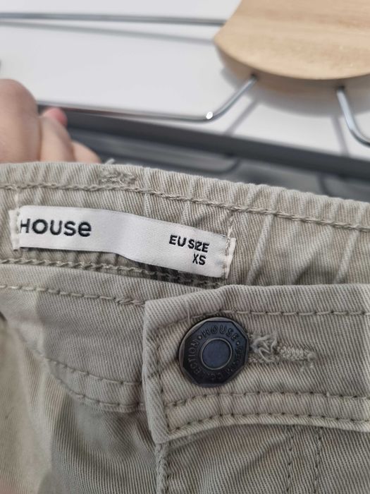 Spodnie khaki/zielone House nowe z metką