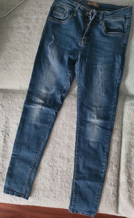 Damskie jeansy 38