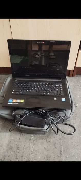 Laptop Lenovo G40-30