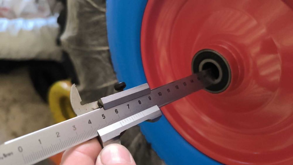 Колесо 4.00-8 під 16 та 20 мм вісь в зборі на тачку з пінополіуретану