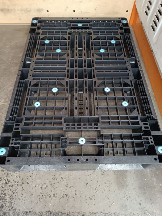 Paleta 120x80 plastikowa czarna lub inna posiadam różne wymiary !