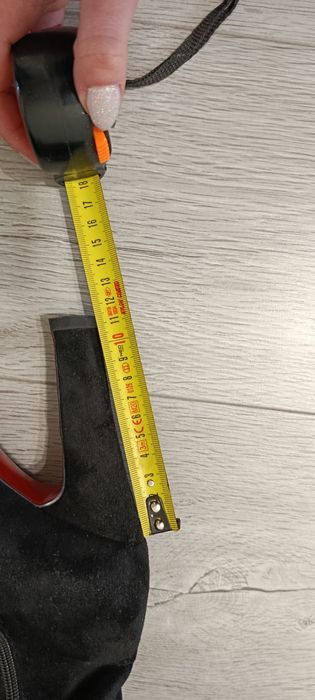 Чоботи-ботфорти на підборах