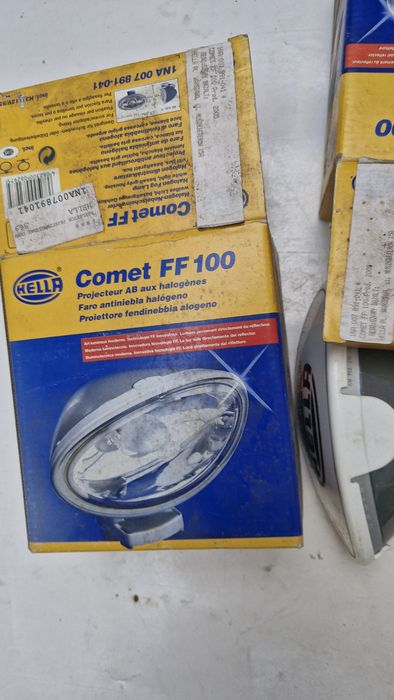 Halogeny hella comet