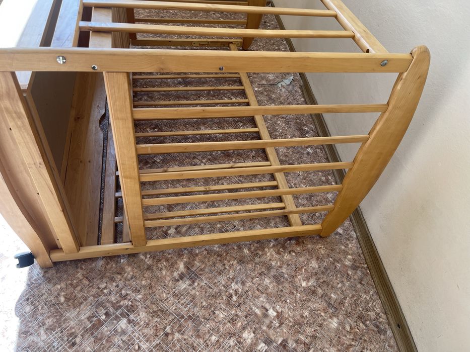 Дитяче.                             ліжко.  Торг