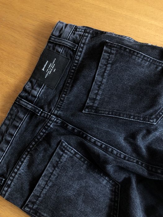 Jeansy z dziurami przetarciami tumblr grunge spodnie dżinsy