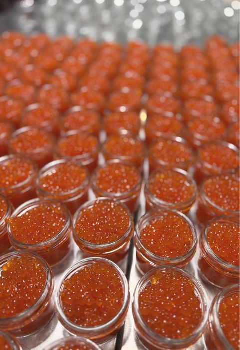 Натуральная красная икра кета и горбуша