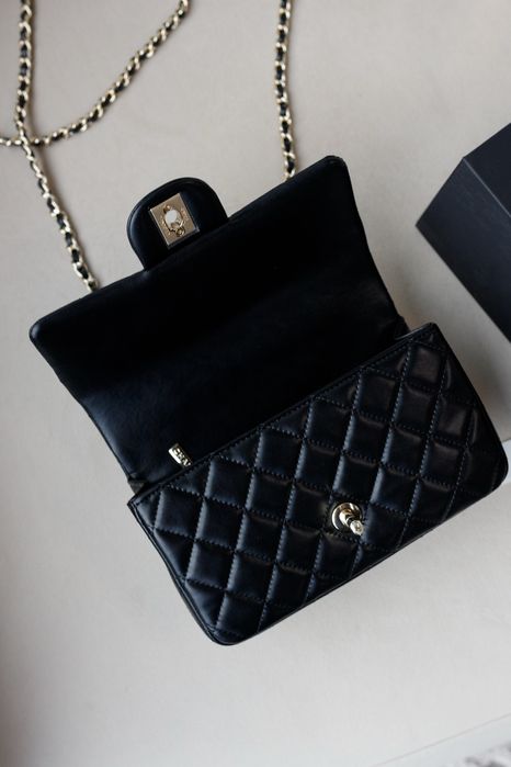 Сумка Chanel 20 з ручкою | чорна