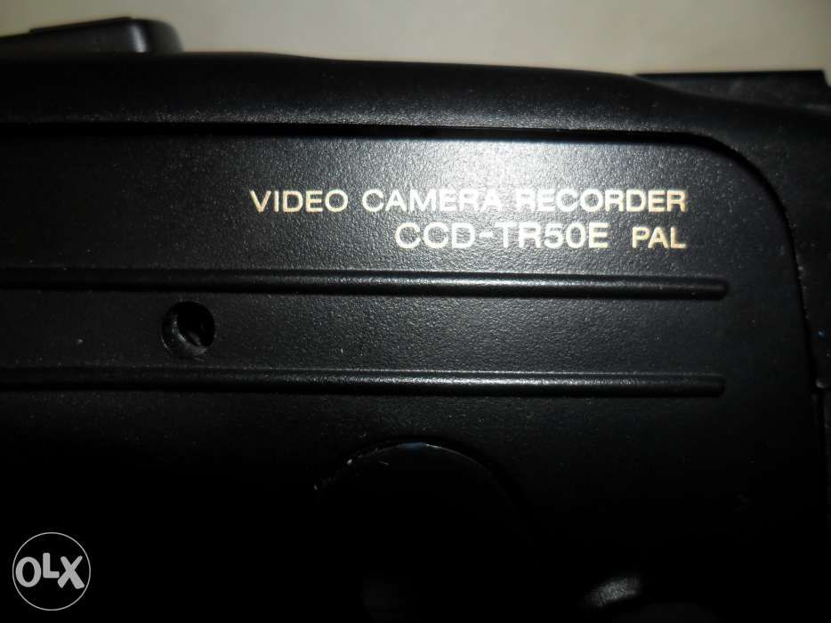 Câmara de video Sony Handycam CCD-TR50E PAL avariada, para peças