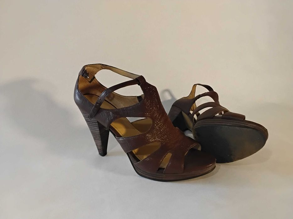 Жіночі туфлі (різні)