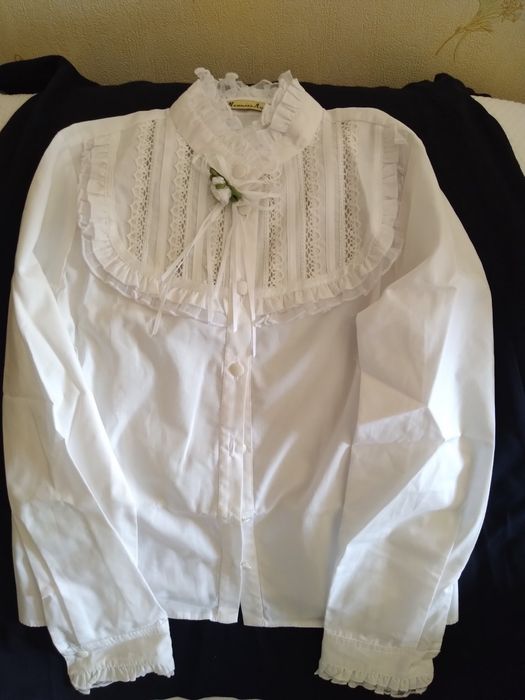 Блуза на дівчинку. 146 р.