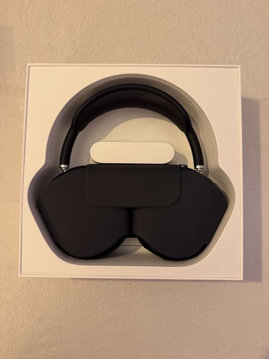 Apple AirPods Max • Mid night