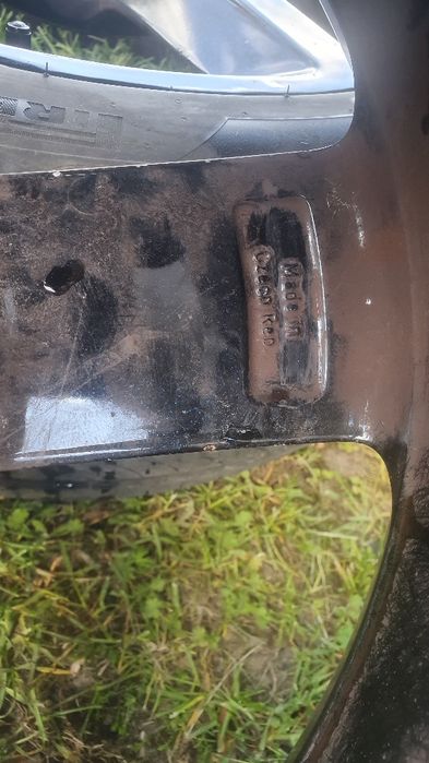 Audi a4 b8  Felgi Aluminiowe r18 S-line  Czarne ORYGINALNE a5