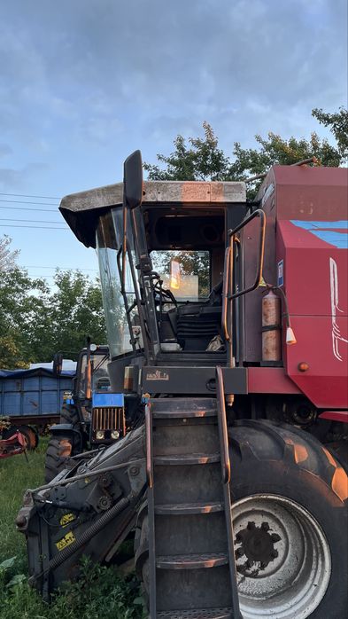 Комбайн Полісся КЗС 1218