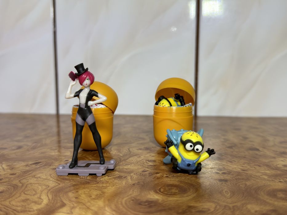 Kinder новорічні 2025, принцеси Disney, Natoons, Minions