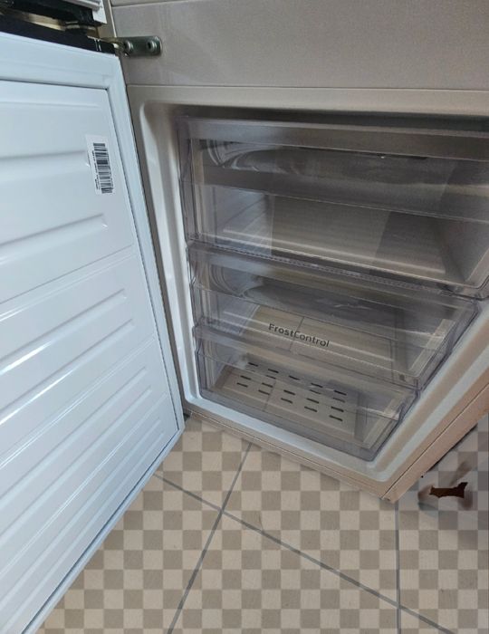 Lodówka Amica FK2515 170 cm