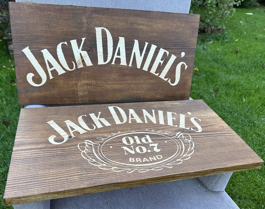 Deska z logo Jack D